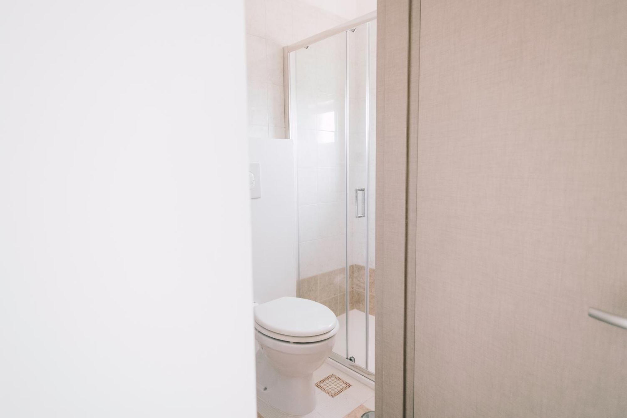 Bari Central Suite - Central Apartment With Sea View - Бари Экстерьер фото